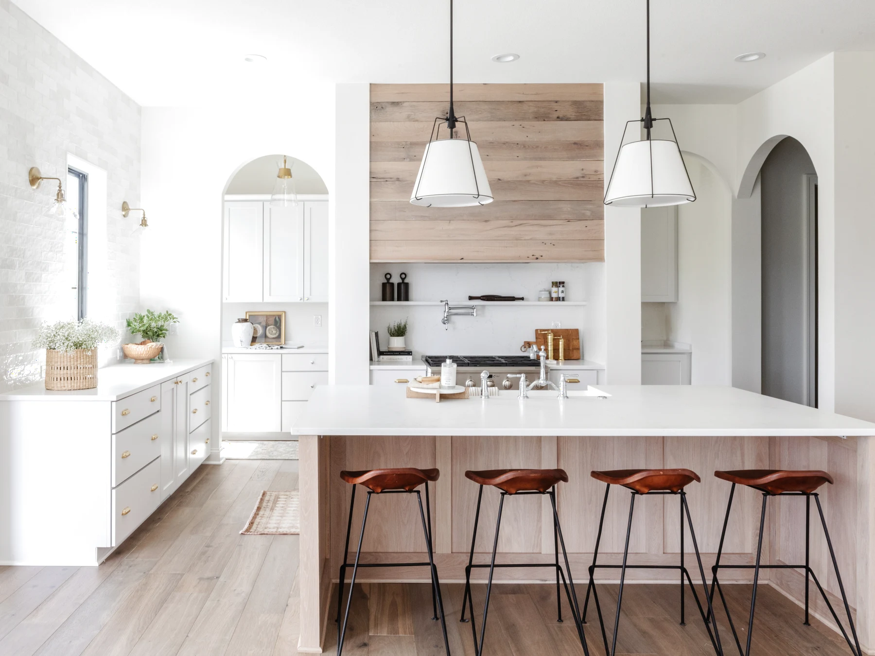 Pendants — Focused, lowered light by Elvato